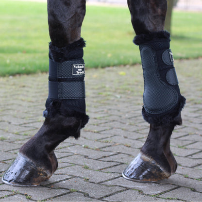 Back on Track 3D Mesh Splint Boots with Faux Fur