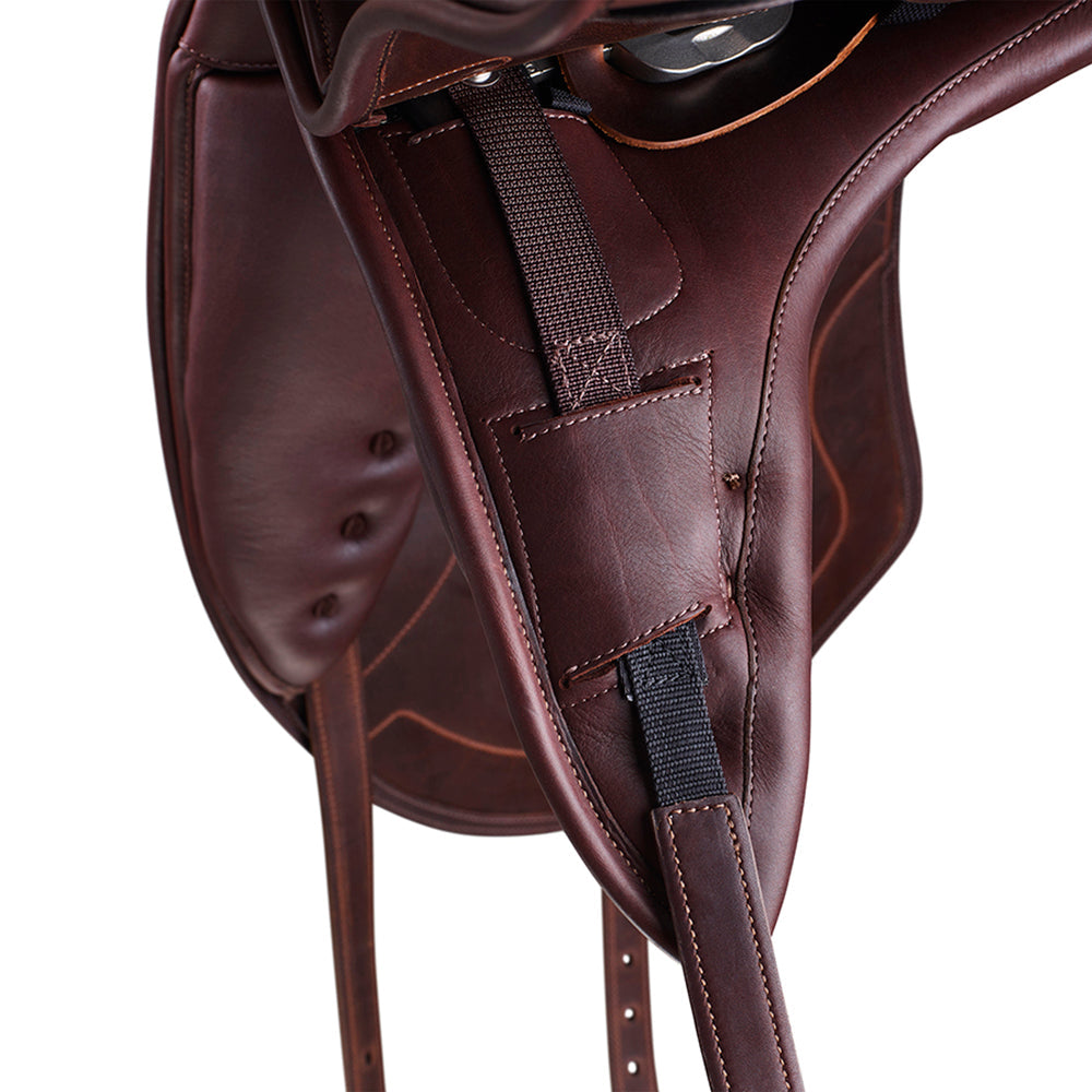 Almost New Bates Artiste Dressage Saddle
