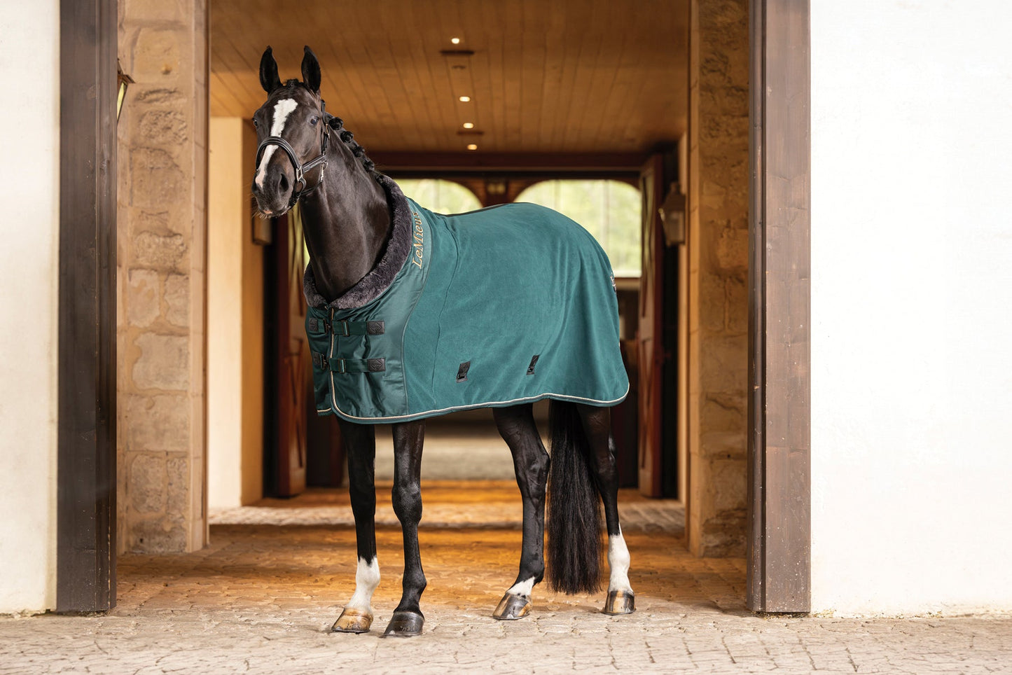 LeMieux Luxe Fleece Rug