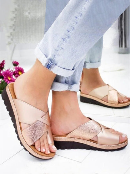 Contrast Cross Strap Thong Slip-On Wedge Slides