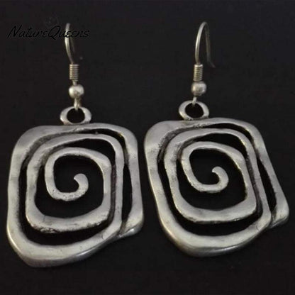 Exaggerated personality spiral hollowed out square earrings