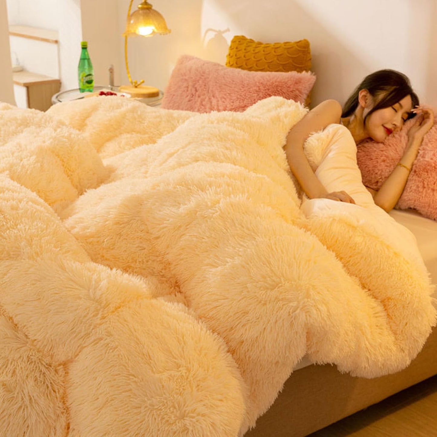Luxury Plush Mink Thick Faux Fur Quilt, Lightweight Breathable Warm Thick Bed Quilt, Modern Casual Super Soft Four Seasons Fluffy Bedding