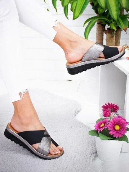 Contrast Cross Strap Thong Slip-On Wedge Slides
