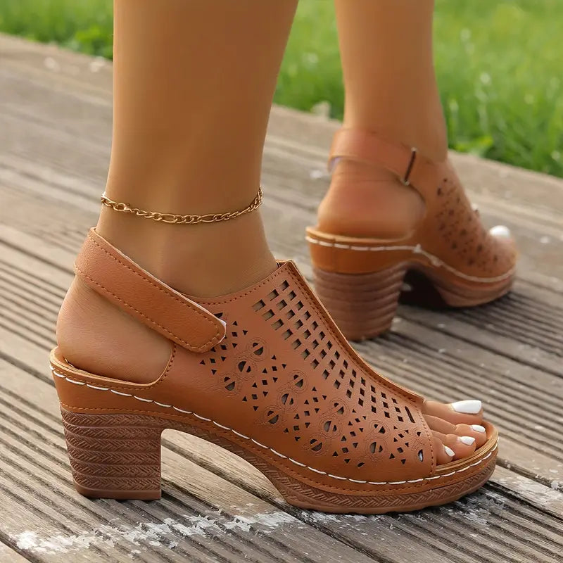 Women's Elegant Fashion Hollow Out Chunky Heels Sandals