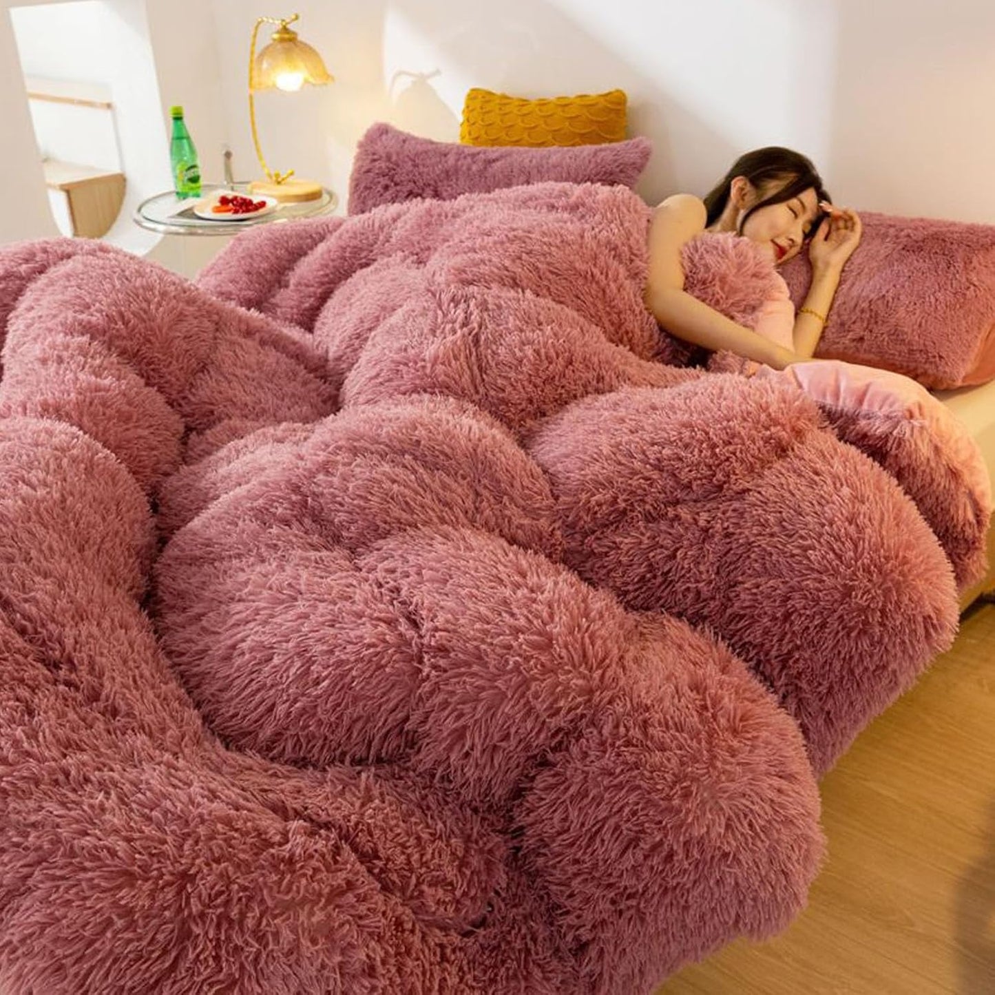 Luxury Plush Mink Thick Faux Fur Quilt, Lightweight Breathable Warm Thick Bed Quilt, Modern Casual Super Soft Four Seasons Fluffy Bedding